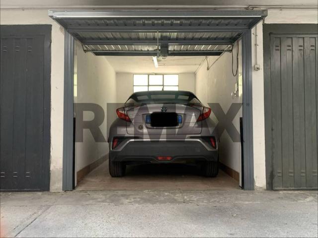 Box / Garage in vendita a Cologno Monzese MI