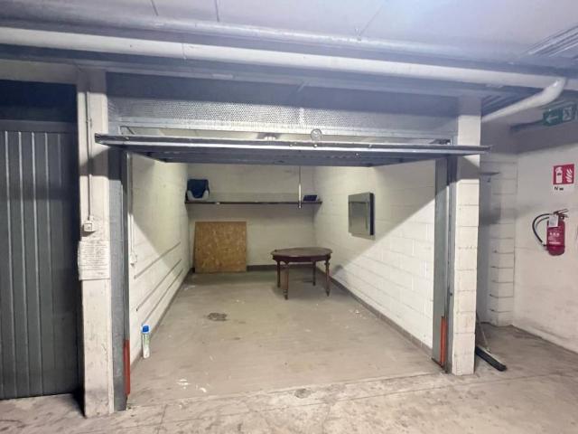 Box / Garage in vendita a Cologno Monzese MI