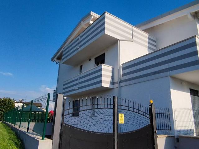 Box / Garage in vendita a Correzzana MB