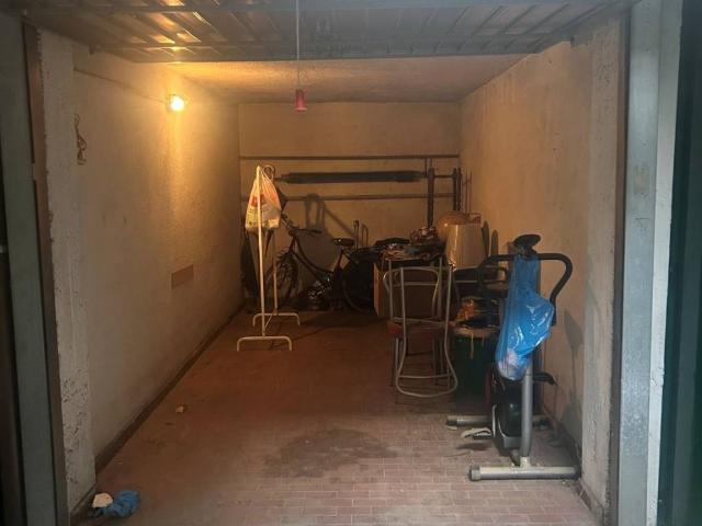 Box / Garage in vendita a Corsico MI