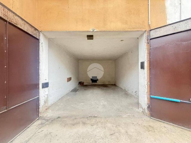 Box / Garage in vendita a Cremona CR