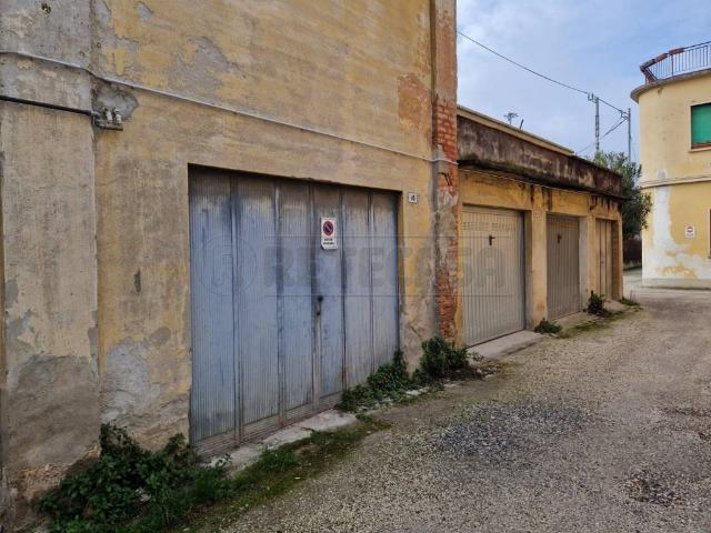 Box / Garage in vendita a Cremona CR