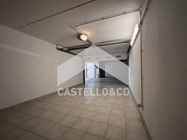 Box / Garage in vendita a Desenzano del Garda BS