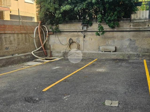 Box / Garage in vendita a Diano Marina IM