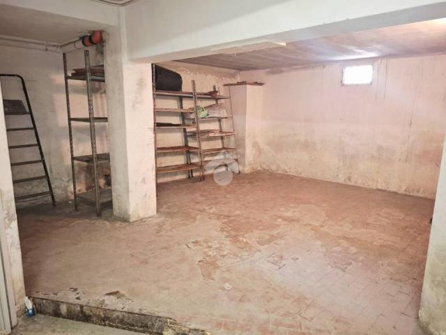 Box / Garage in vendita a Diano Marina IM