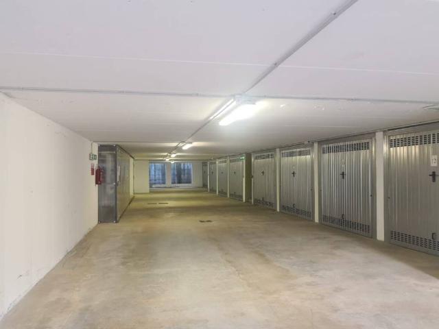 Box / Garage in vendita a Edolo BS
