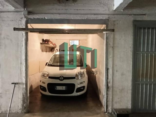 Box / Garage in vendita a Firenze FI