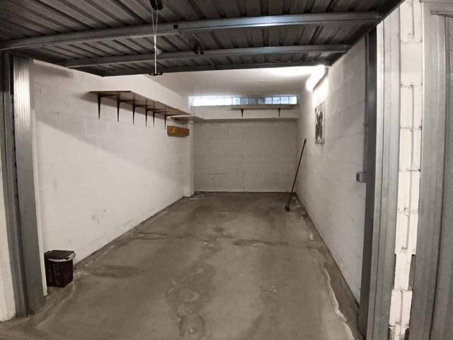 Box / Garage in vendita a Fiumicino RM
