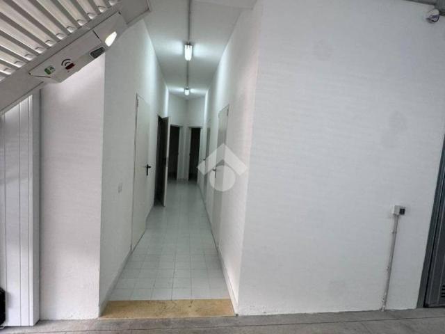 Box / Garage in vendita a Fonte Nuova RM