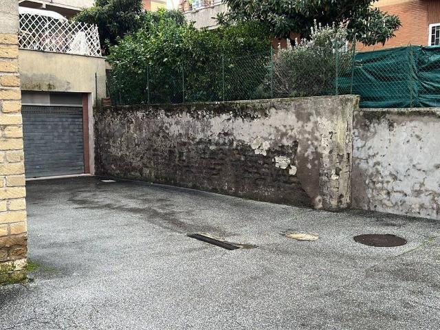 Box / Garage in vendita a Fonte Nuova RM