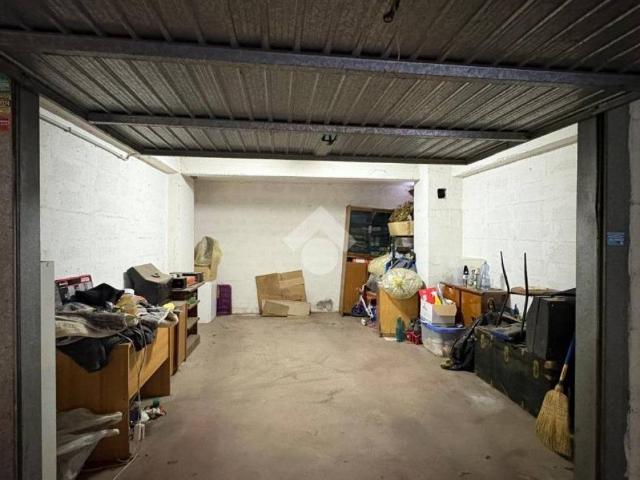 Box / Garage in vendita a Fonte Nuova RM