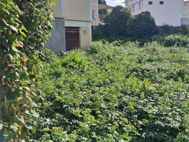 Box / Garage in vendita a Formia LT