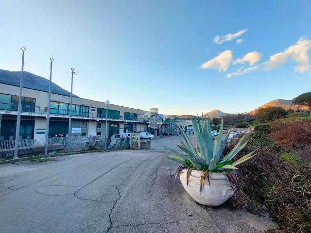 Box / Garage in vendita a Gaeta LT