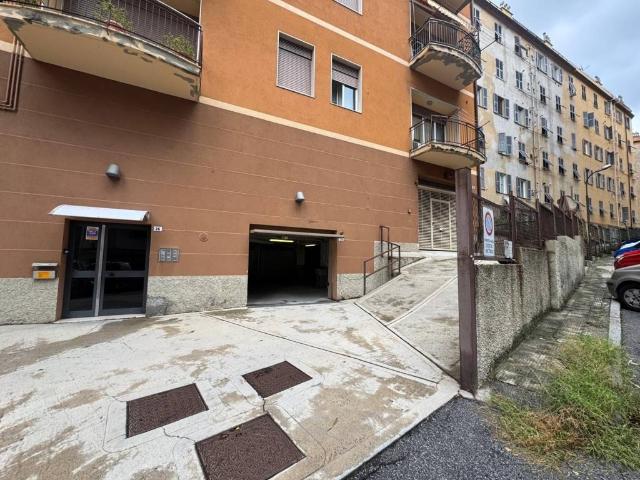 Box / Garage in vendita a Genova GE