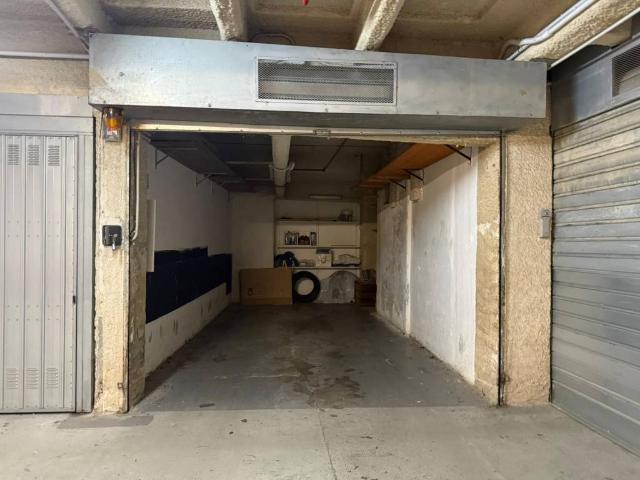 Box / Garage in vendita a Genova GE