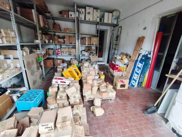 Box / Garage in vendita a Genova GE
