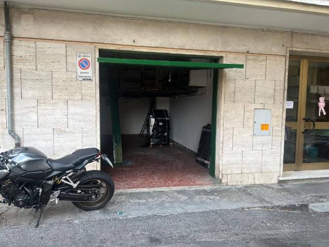 Box / Garage in vendita a Genova GE