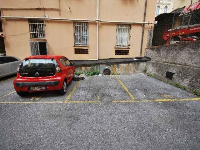 Box / Garage in vendita a Genova GE