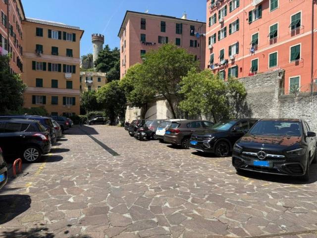 Box / Garage in vendita a Genova GE
