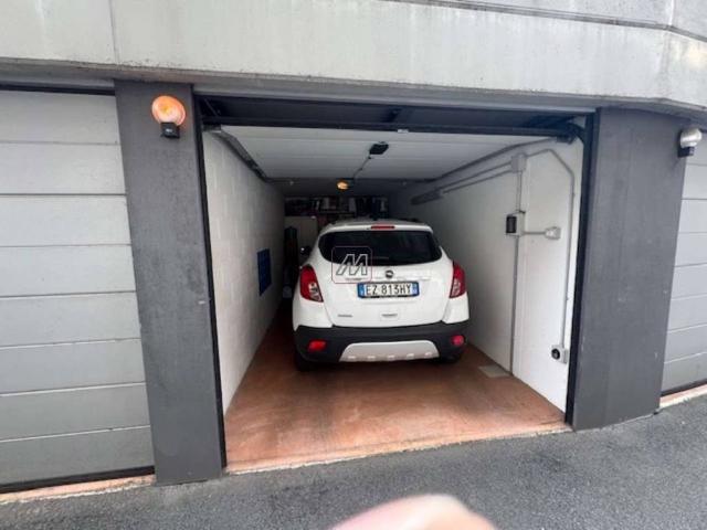 Box / Garage in vendita a Genova GE