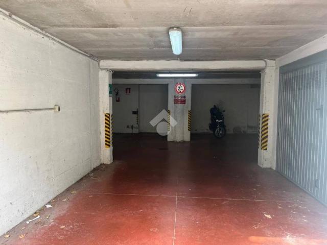 Box / Garage in vendita a Genova GE