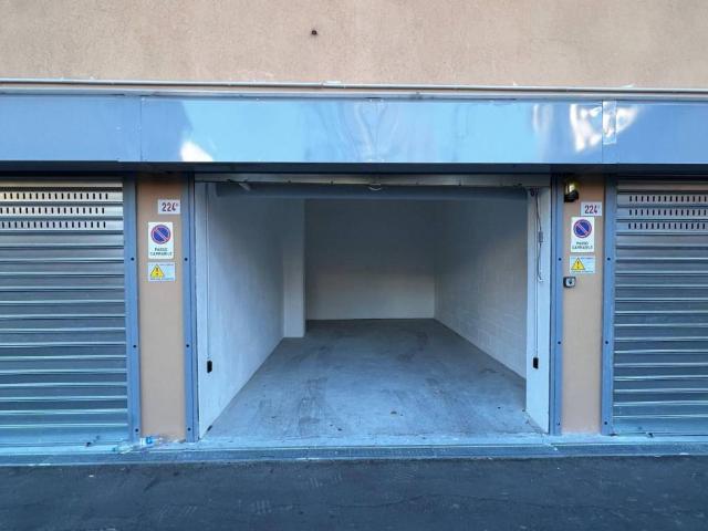 Box / Garage in vendita a Genova GE