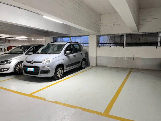 Box / Garage in vendita a Genova GE