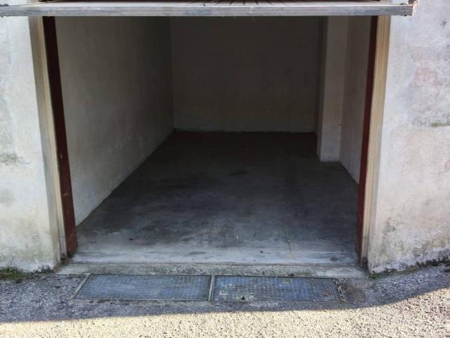 Box / Garage in vendita a Genova GE