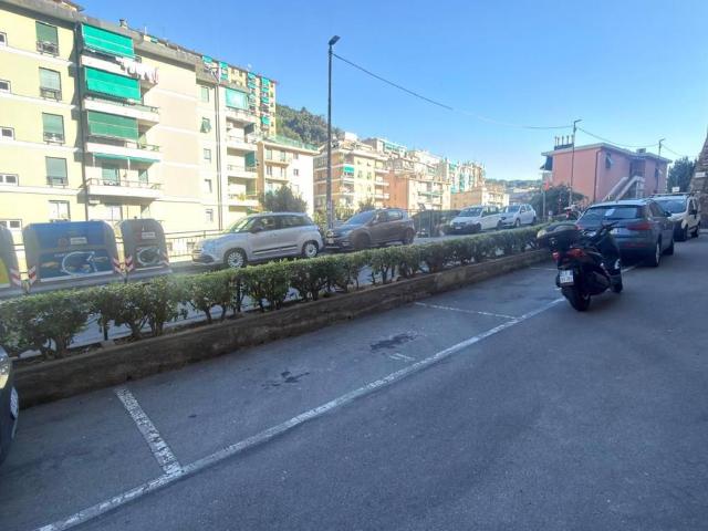 Box / Garage in vendita a Genova GE