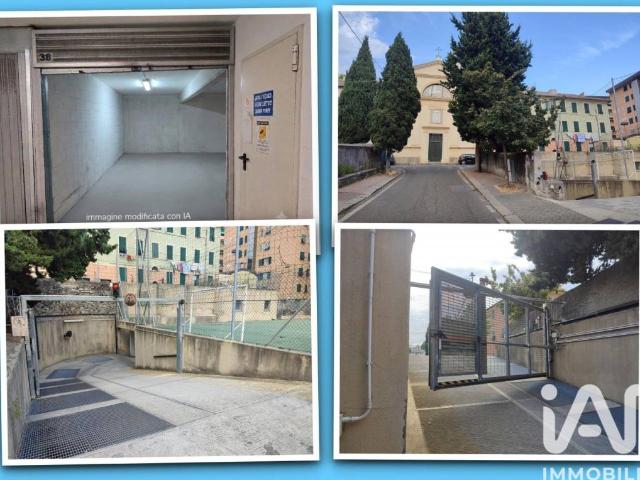 Box / Garage in vendita a Genova GE