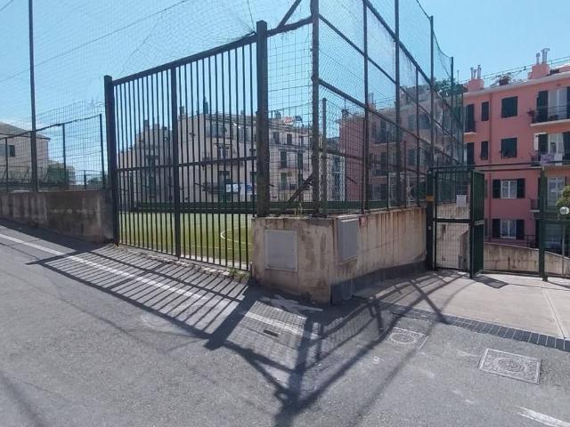 Box / Garage in vendita a Genova GE