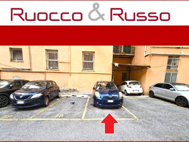 Box / Garage in vendita a Genova GE