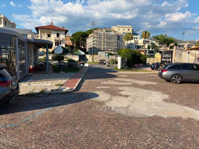 Box / Garage in vendita a Genova GE