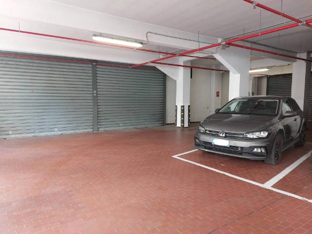 Box / Garage in vendita a Genova GE