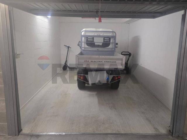 Box / Garage in vendita a Genova GE