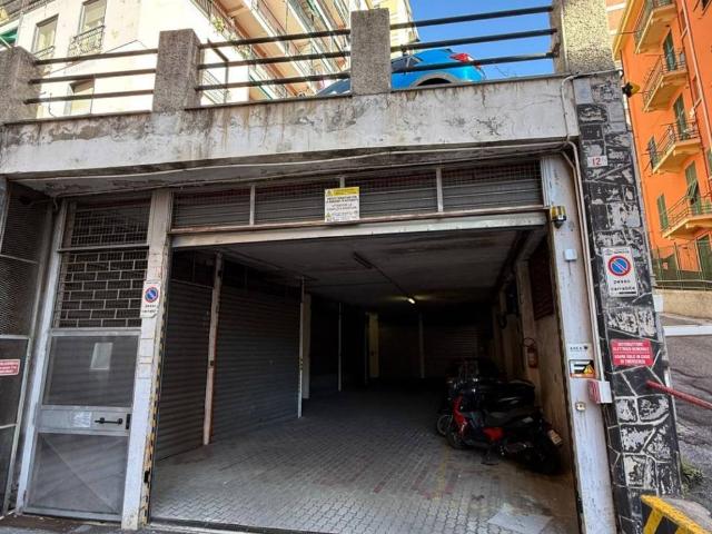 Box / Garage in vendita a Genova GE