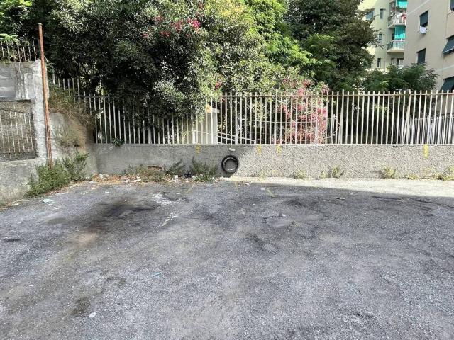 Box / Garage in vendita a Genova GE