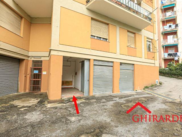 Box / Garage in vendita a Genova GE