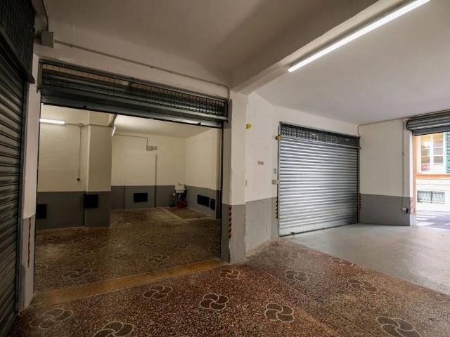 Box / Garage in vendita a Genova GE