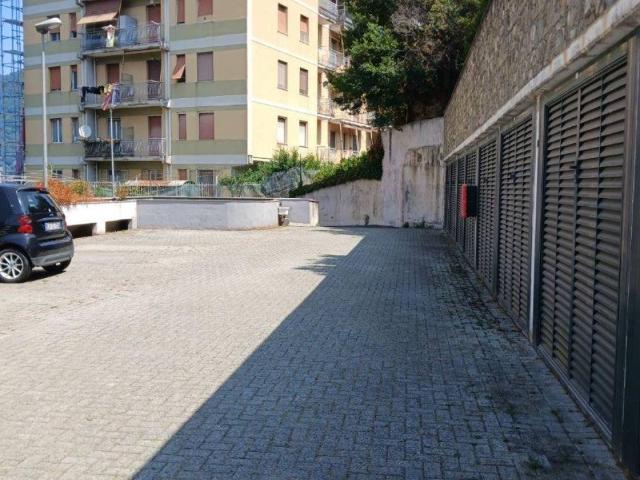 Box / Garage in vendita a Genova GE