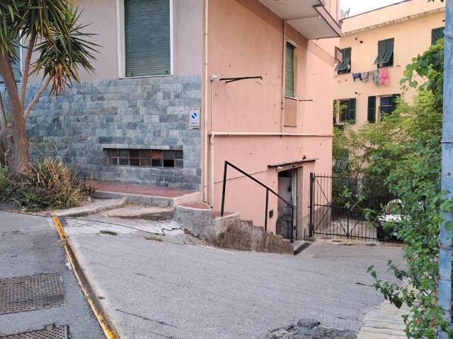 Box / Garage in vendita a Genova GE