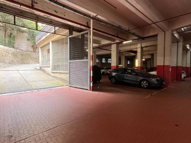 Box / Garage in vendita a Genova GE
