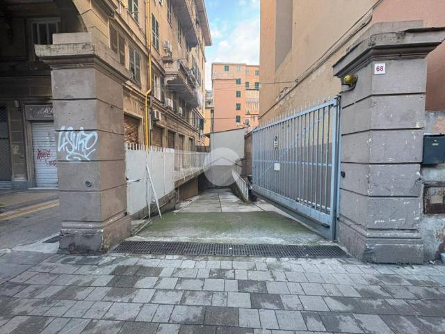 Box / Garage in vendita a Genova GE