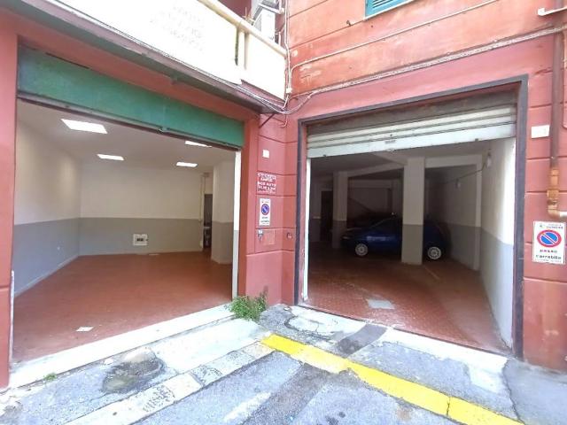 Box / Garage in vendita a Genova GE