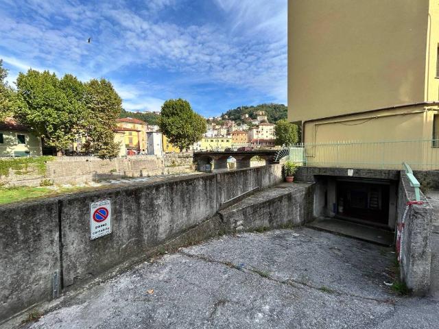 Box / Garage in vendita a Genova GE