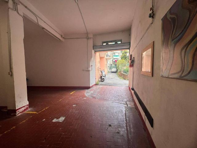 Box / Garage in vendita a Genova GE