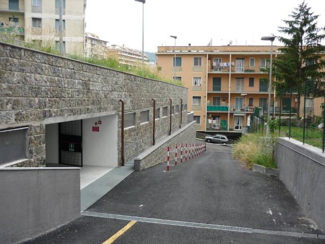 Box / Garage in vendita a Genova GE