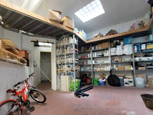 Box / Garage in vendita a Genova GE