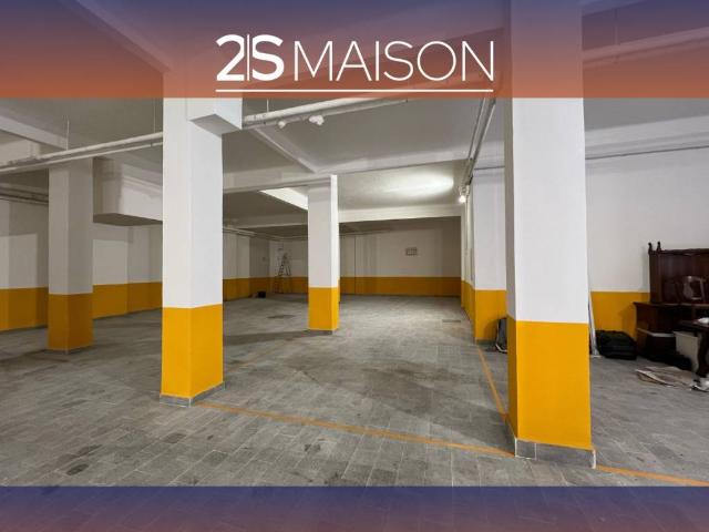 Box / Garage in vendita a Genova GE