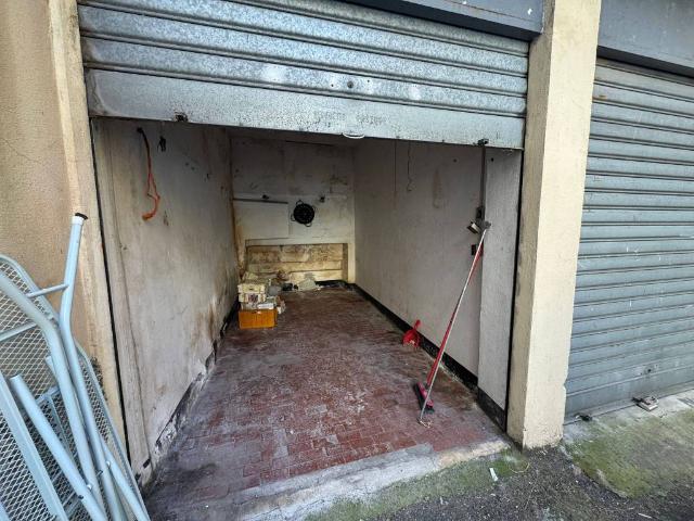 Box / Garage in vendita a Genova GE